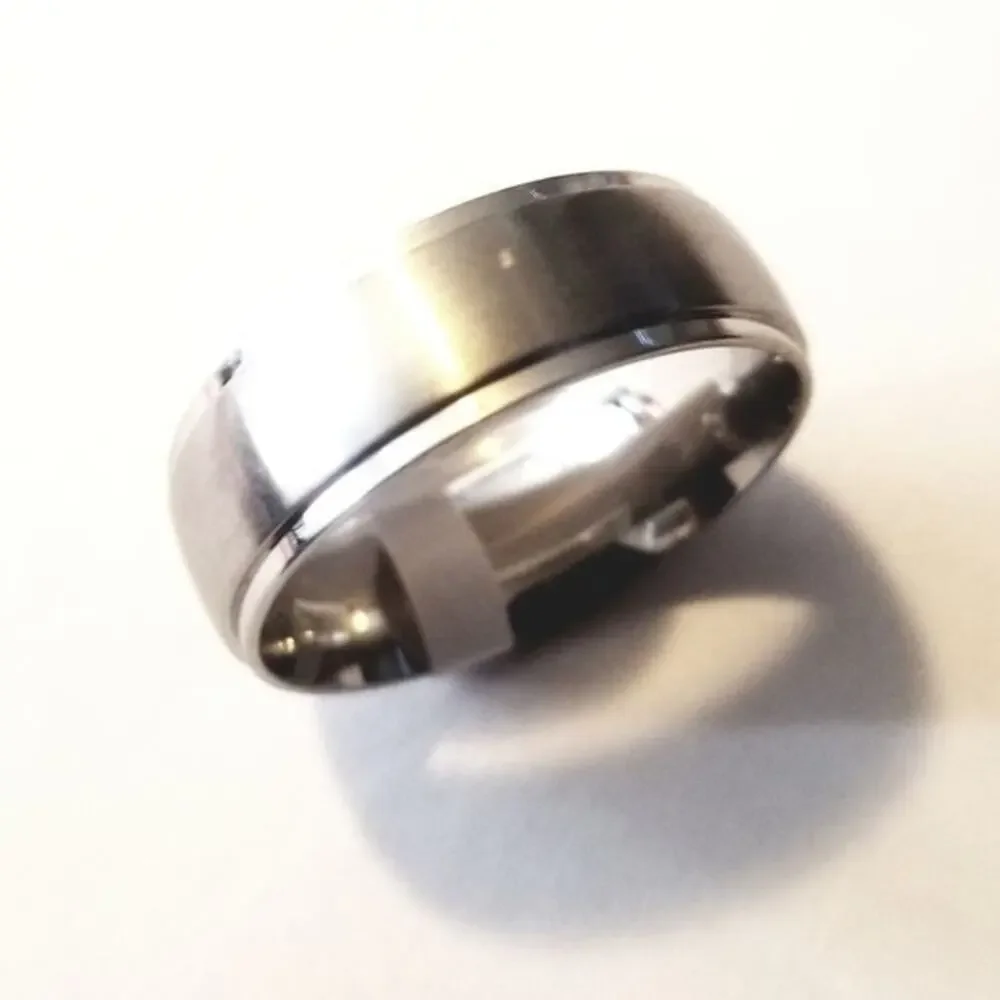 NEW silver classic band 316L stainless steel tarnish resistant ring size 13